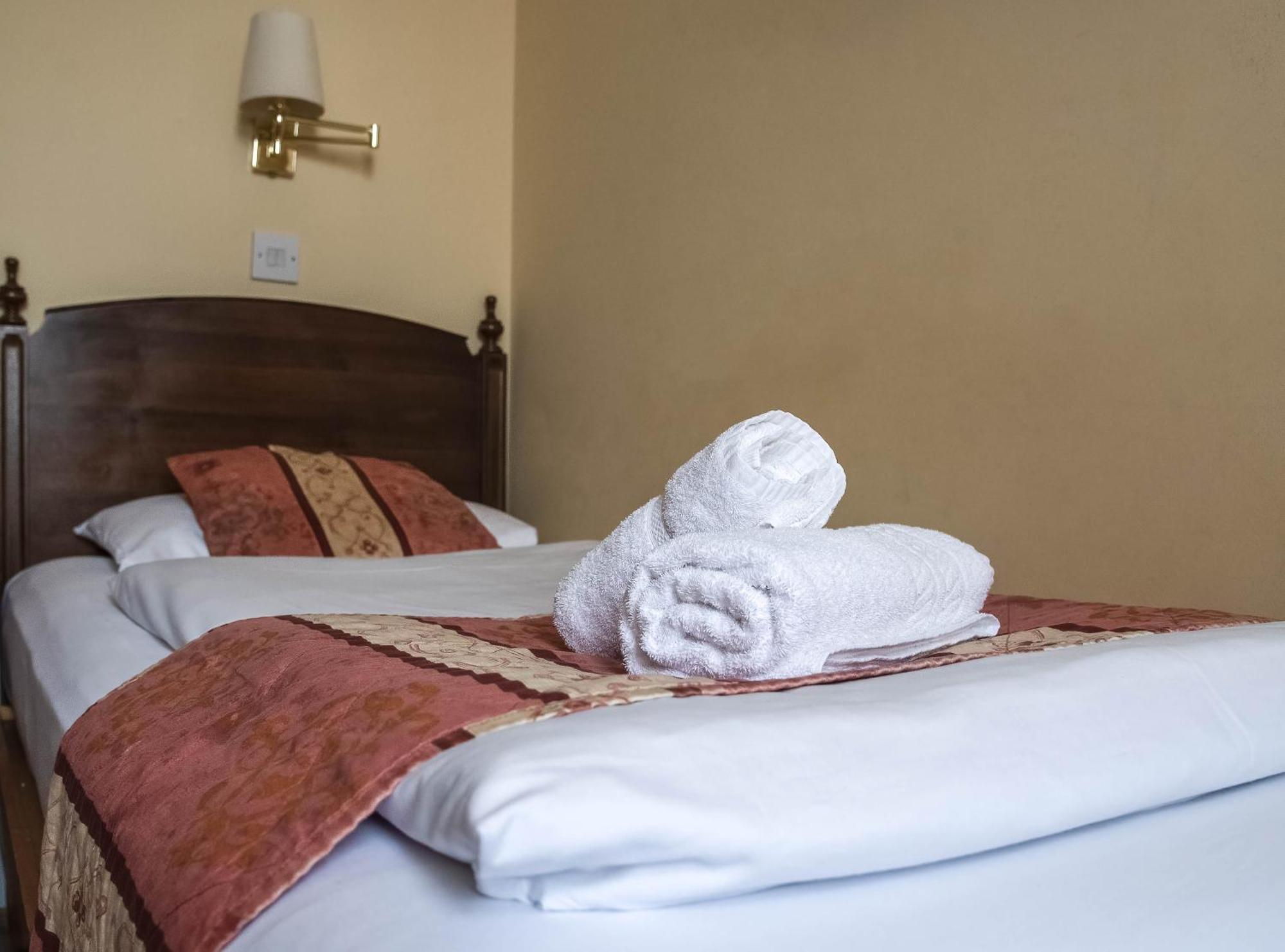 Dolphin Hotel London Luaran gambar